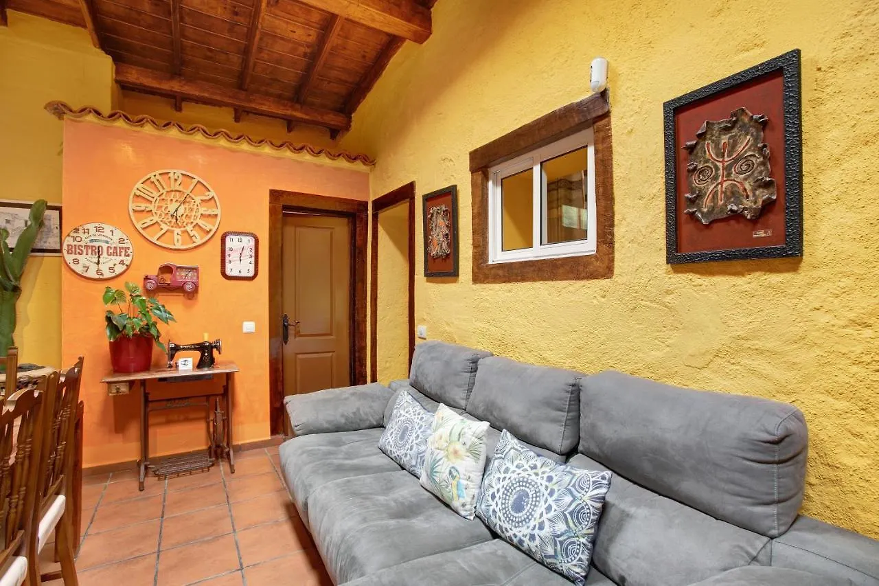 Casa Candelaria Sabina Alta España